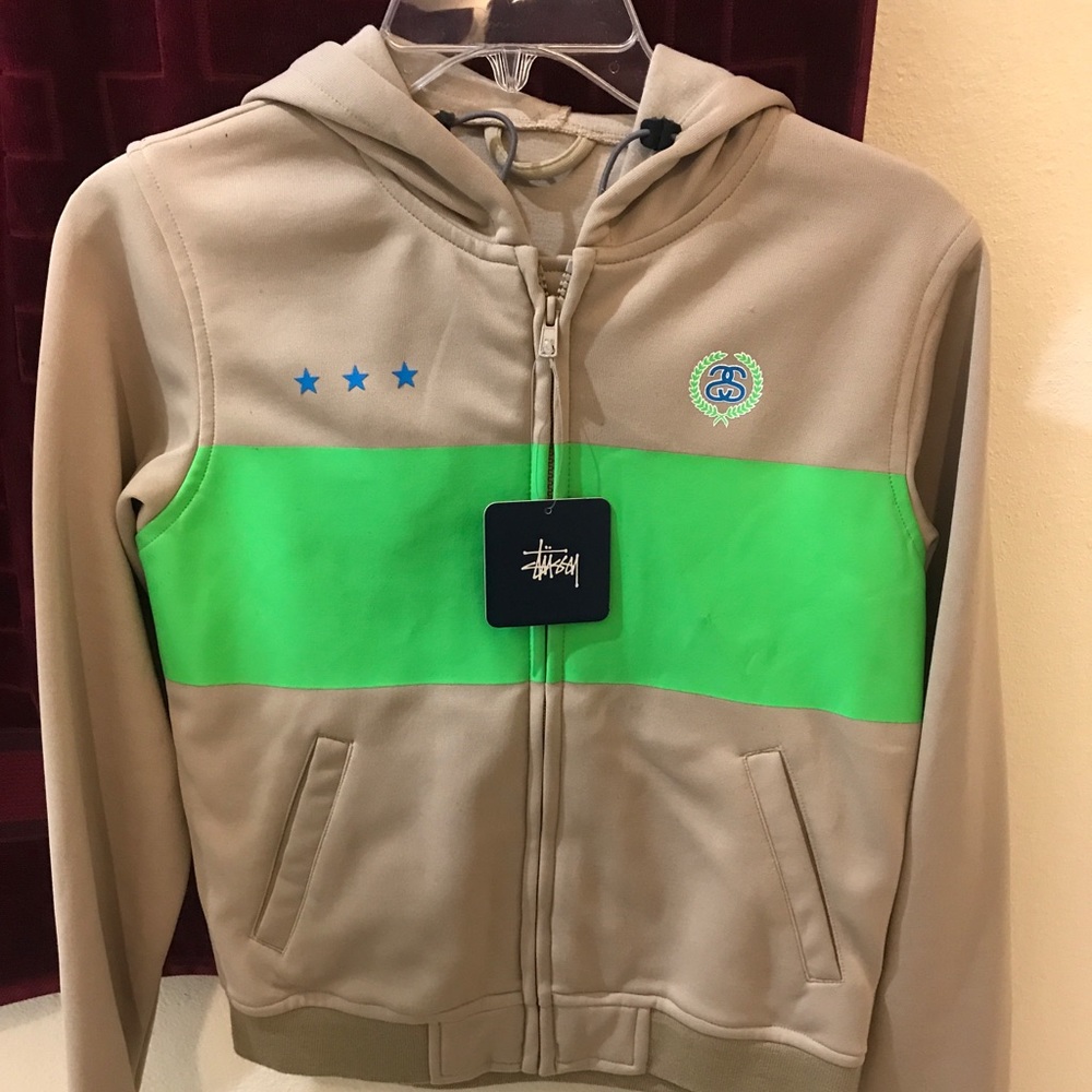STUSSY Tan Hoodie w/tags (SIZE M)
